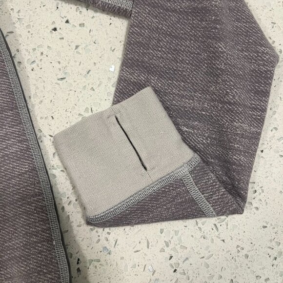 20% off $40+ | IVIVVA Long Sleeved Dual Weight | Heathered Grey | Girls Size 10 - Picture 3 of 5